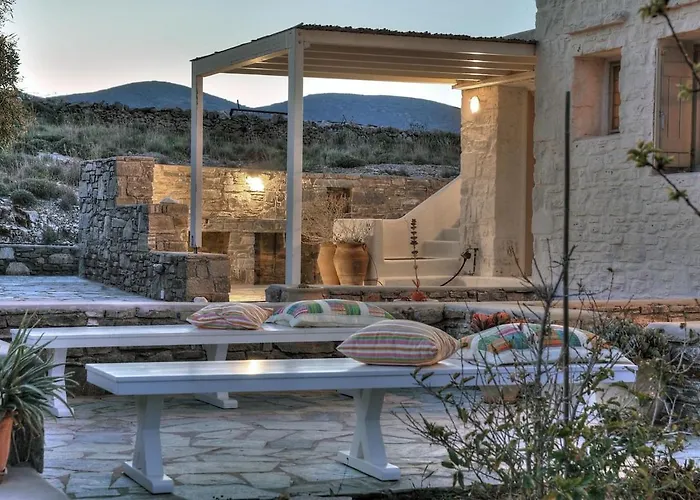 Prázdninový dům Cycladique Avec Piscine A Debordement Vue Imprenable Sur La Piso Livadi