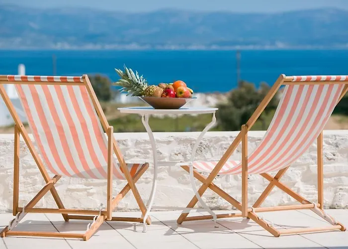 Nyaraló Cycladique Avec Piscine A Debordement Vue Imprenable Sur La *